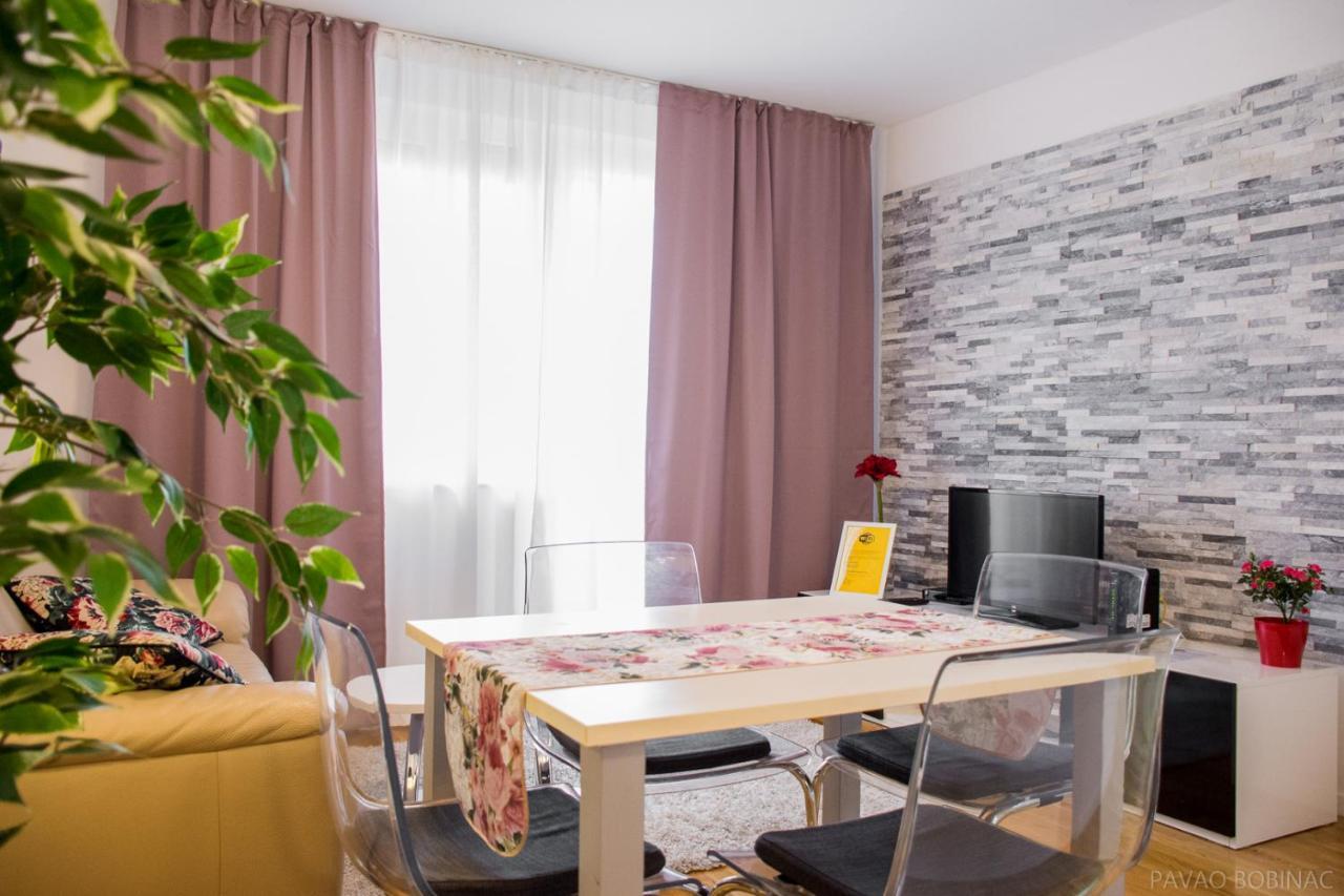 West Residence Luxury Apartment- Parking In Garage زغرب المظهر الخارجي الصورة