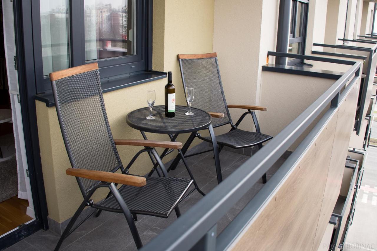 West Residence Luxury Apartment- Parking In Garage زغرب المظهر الخارجي الصورة