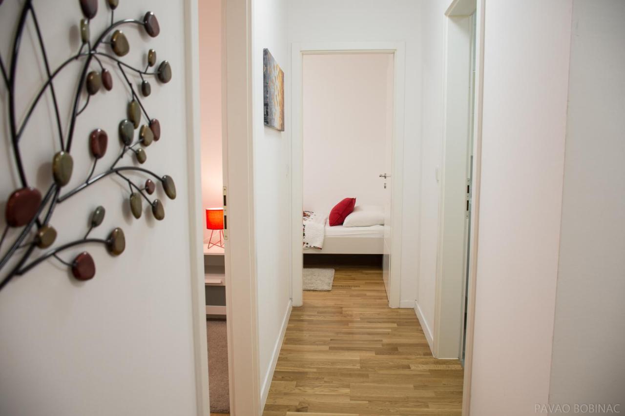 West Residence Luxury Apartment- Parking In Garage زغرب المظهر الخارجي الصورة